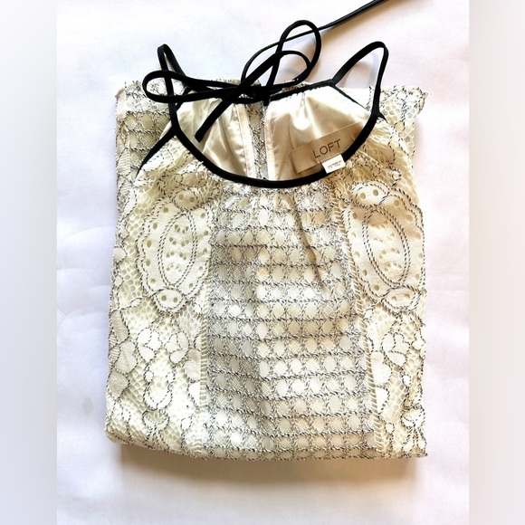 LOFT lace halter neck blouse - Picture 3 of 5